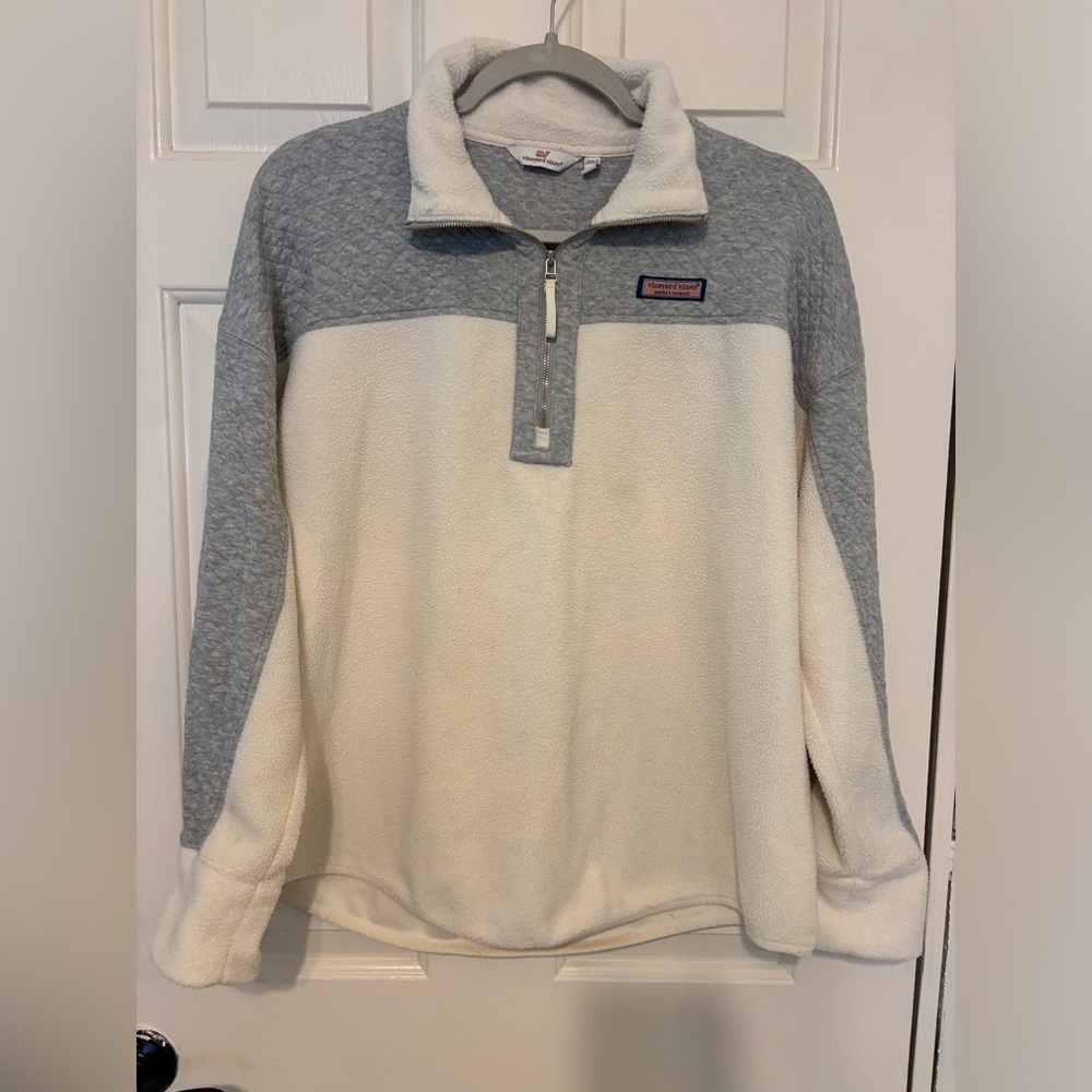 Vineyard vines fleece Large